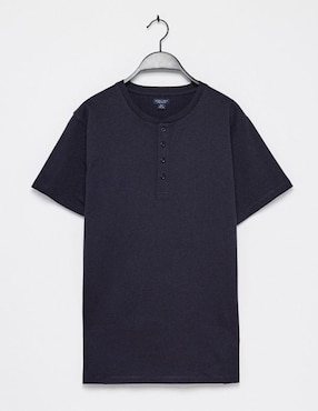 Playera Sfera cuello henley para hombre